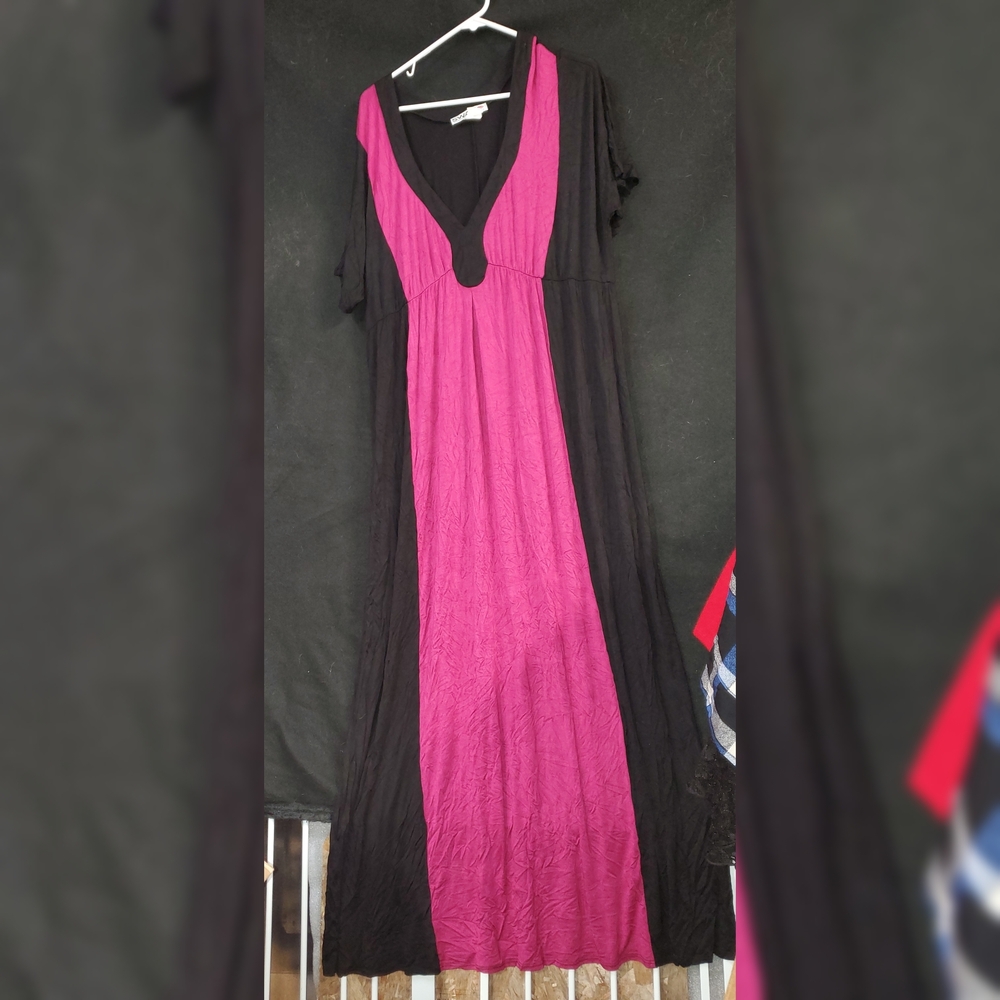 SWAK Elegant Pink and Black Dress Size 2